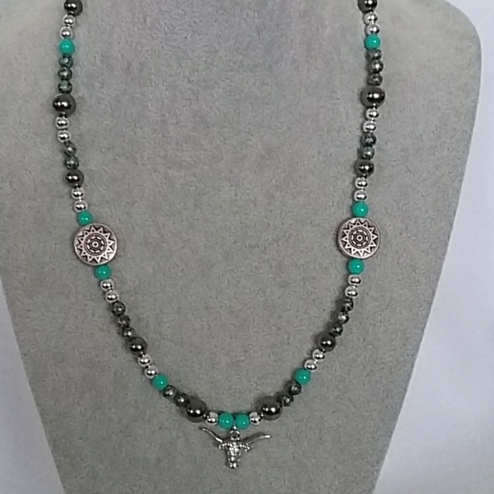 Womens rhinestone steer charm beaded necklace